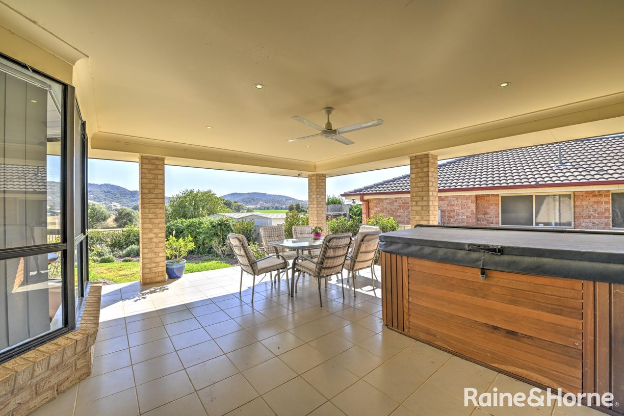 14 Warrah Drive — photo 16 of 19