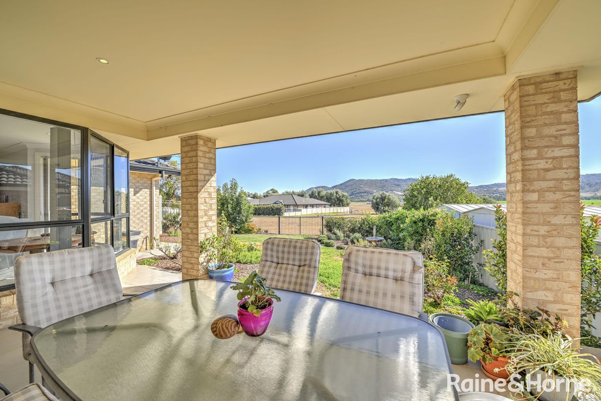14 Warrah Drive — photo 17 of 19