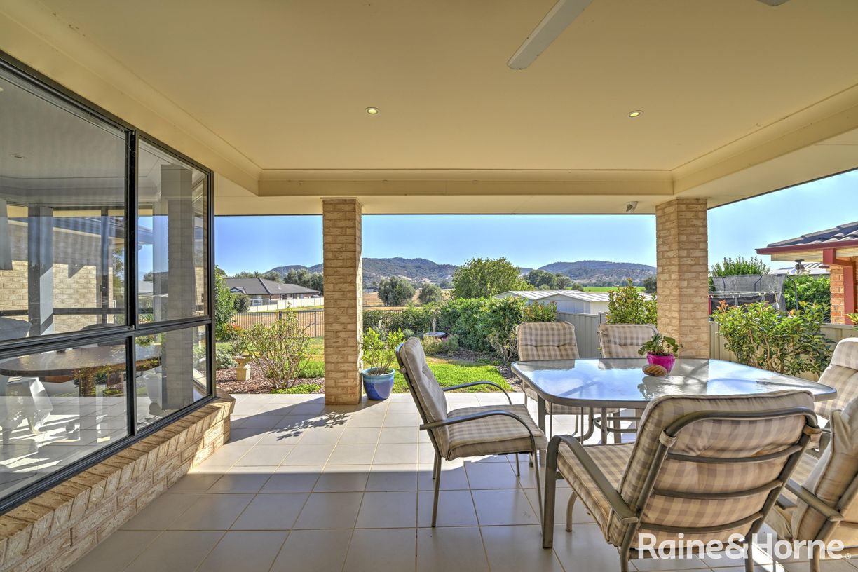 14 Warrah Drive — photo 18 of 19