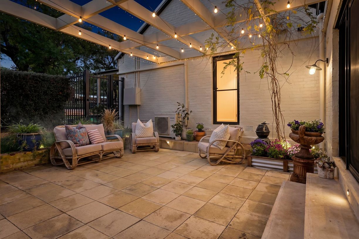 51 Upper Street — photo 16 of 21