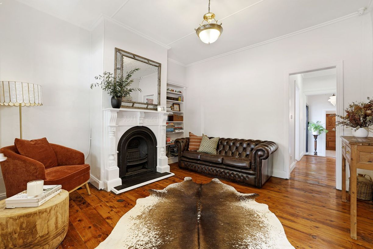 51 Upper Street — photo 2 of 21