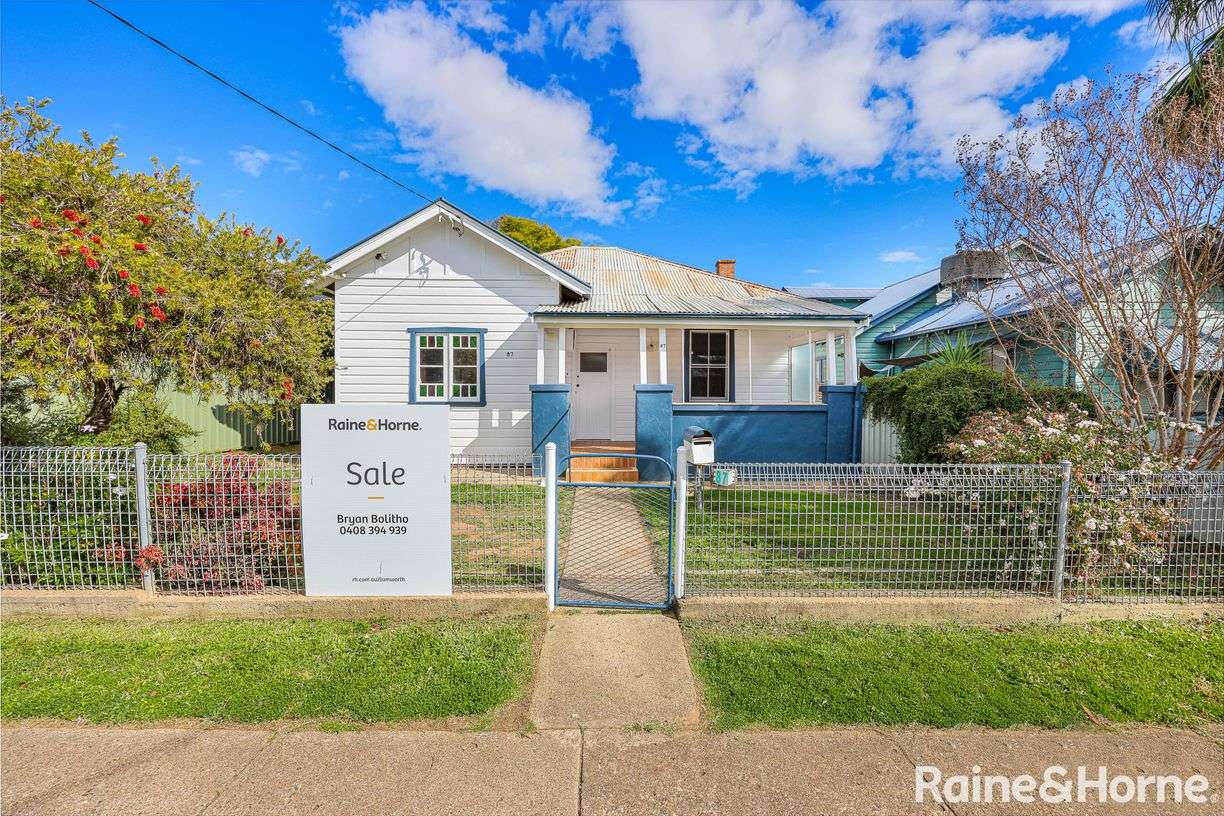 87 Belmore Street — photo from Raine & Horne Tamworth