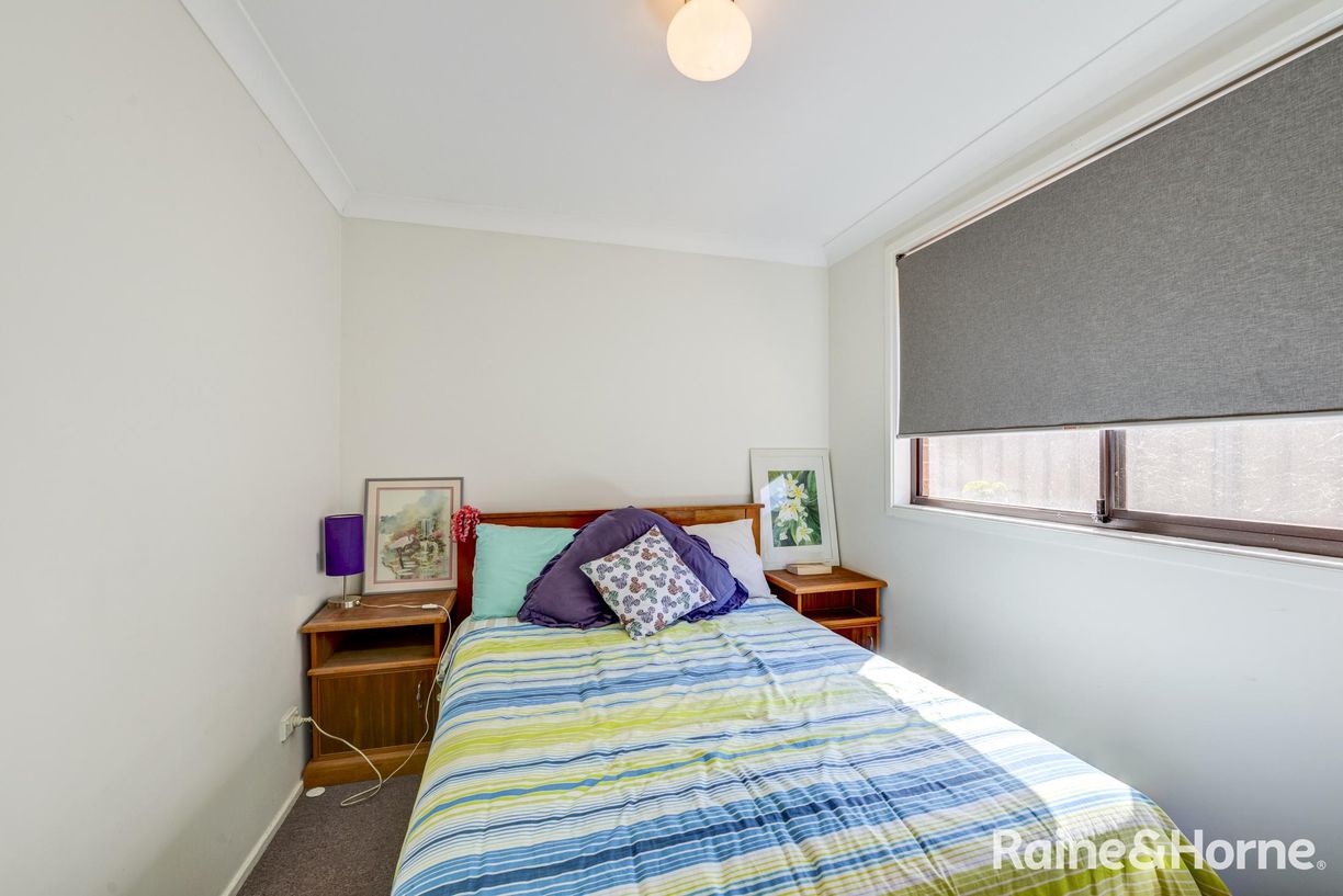 20 Melissa Avenue — photo 7 of 12