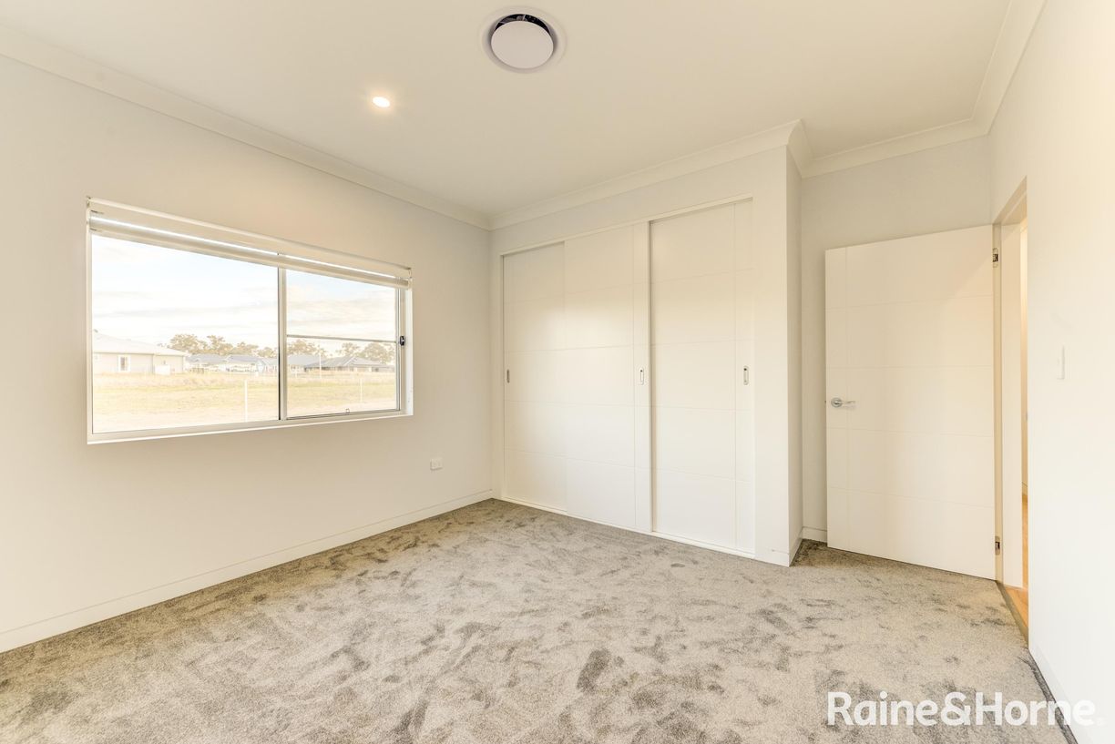 46 Glenmore Drive — photo 14 of 23