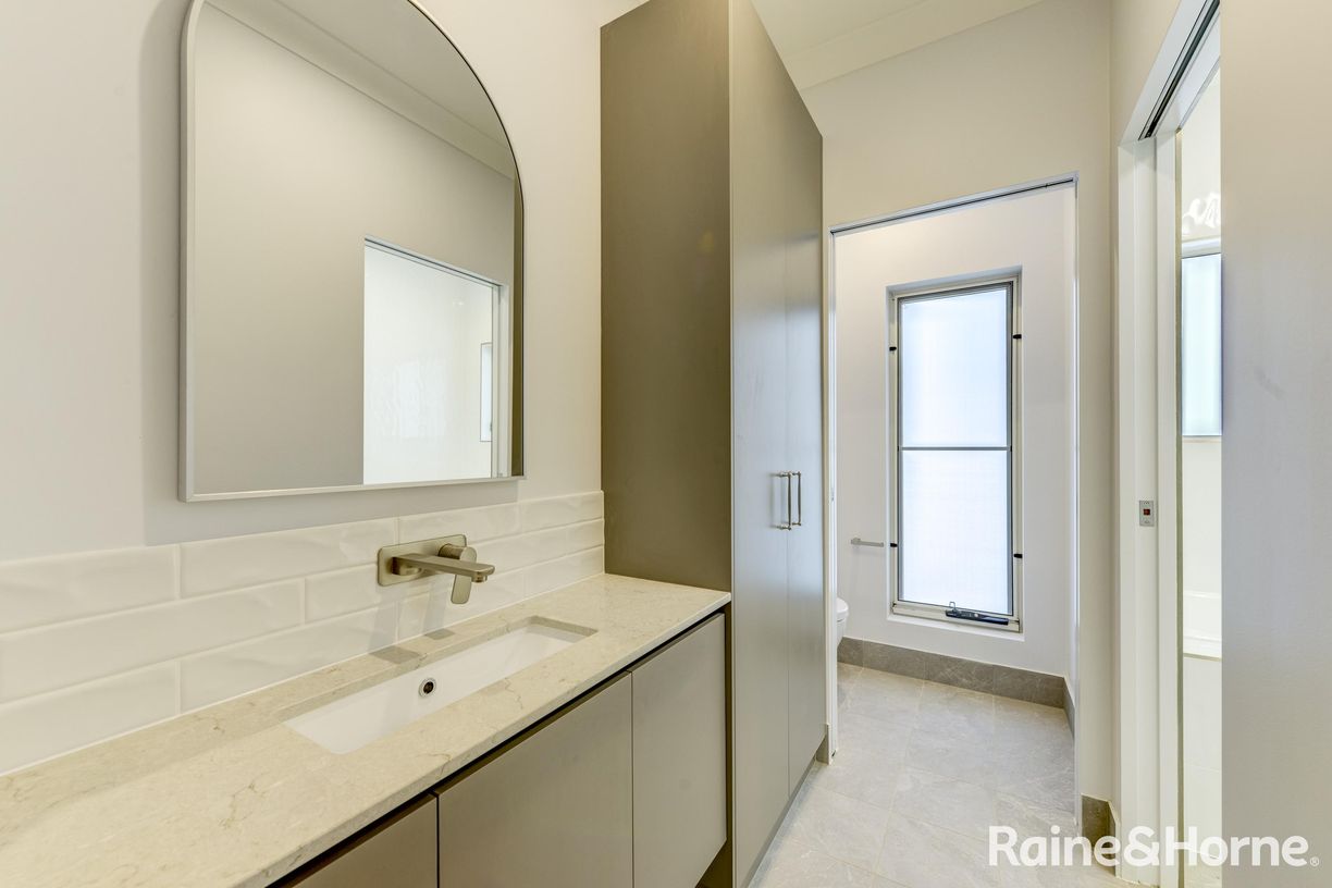 46 Glenmore Drive — photo 15 of 23