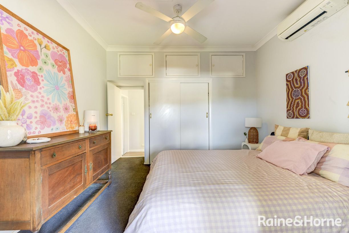 240 Johnston Street — photo 6 of 12