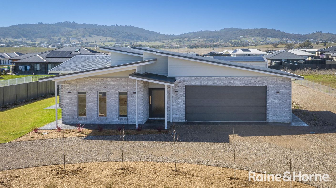 46 Glenmore Drive — photo from Raine & Horne Tamworth