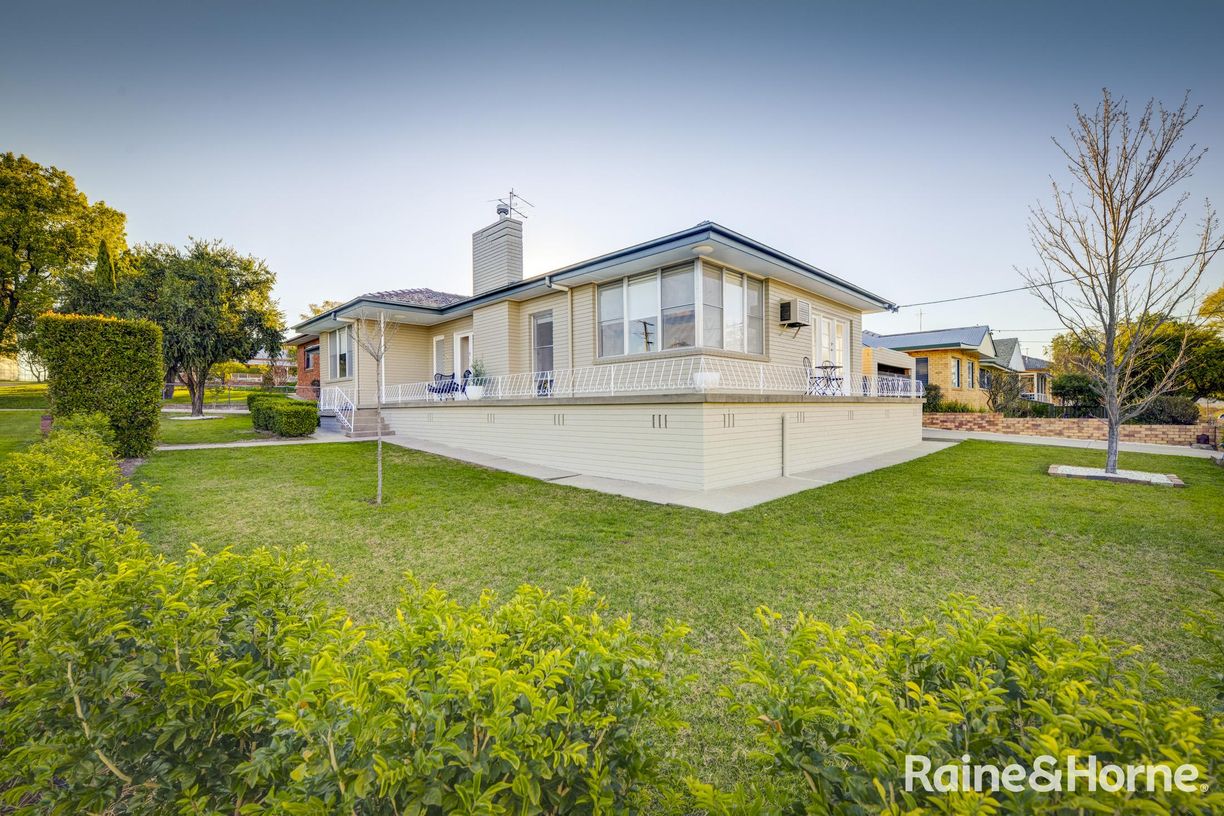 69 Phillip Street — photo from Raine & Horne Tamworth