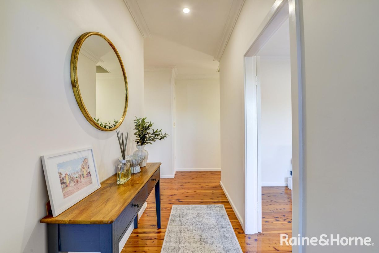 69 Phillip Street — photo 3 of 16