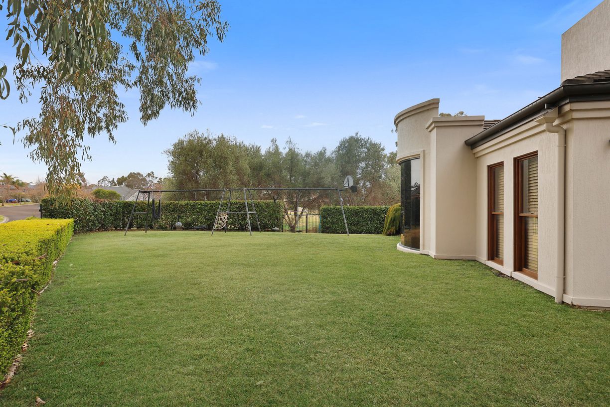 8 The Grange — photo 24 of 26
