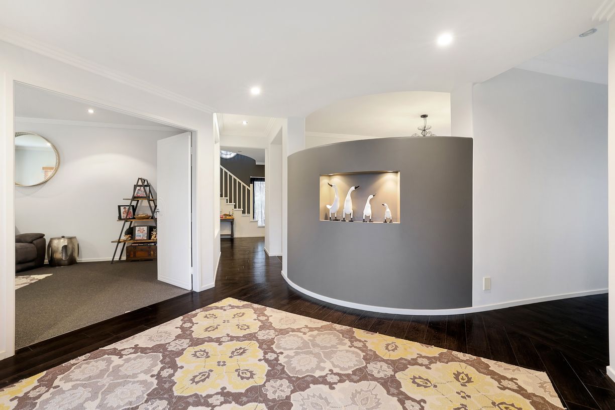 8 The Grange — photo 2 of 26
