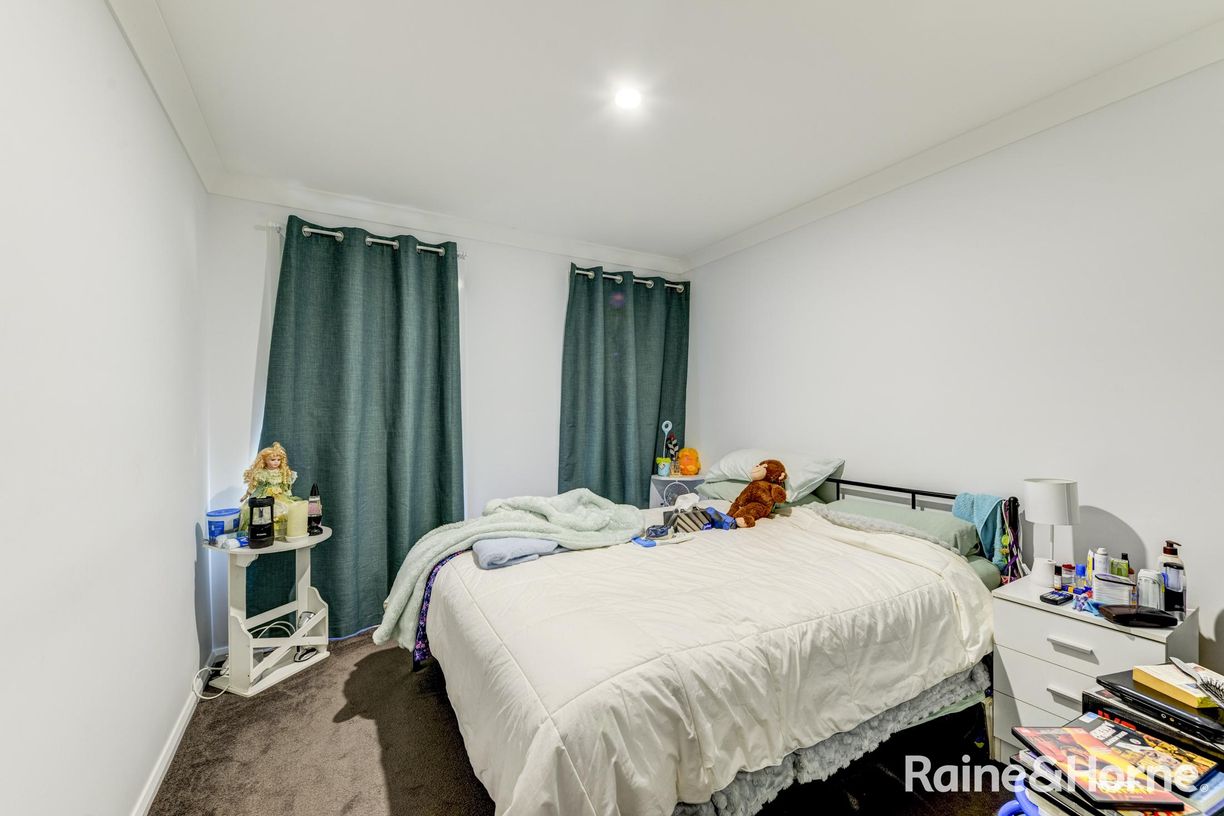 375 Armidale Road — photo 6 of 17