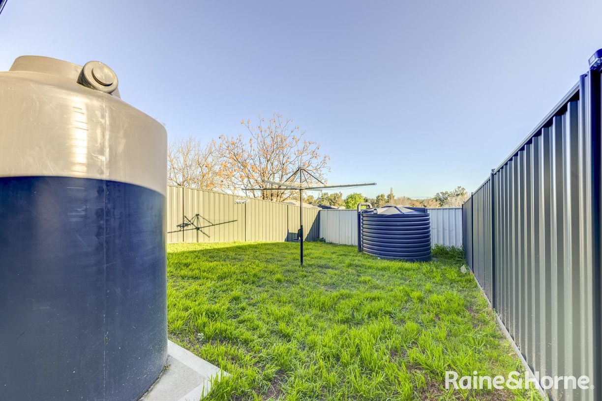 375 Armidale Road — photo 17 of 17