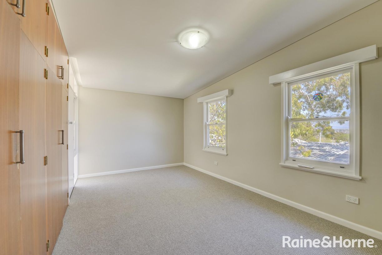 153 Upper Street — photo 9 of 24