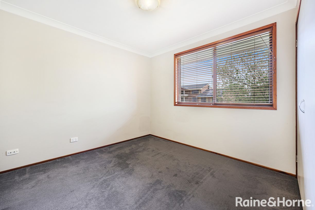 24 Eucalypt Avenue — photo 8 of 15
