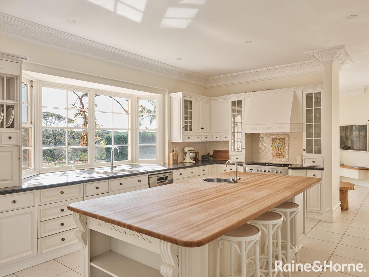 F279A Princes Highway 'Chateau Morrow' — photo 12 of 30