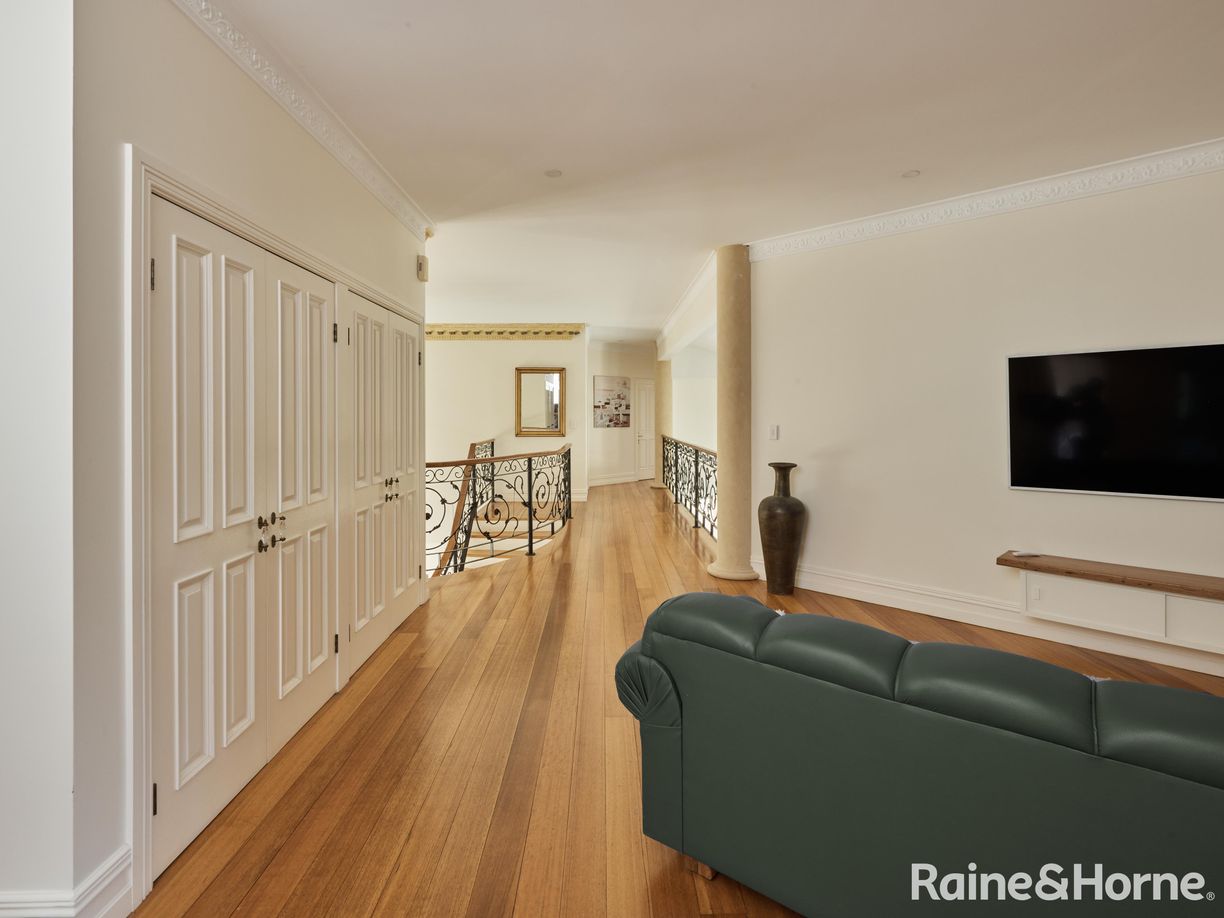 F279A Princes Highway 'Chateau Morrow' — photo 24 of 30