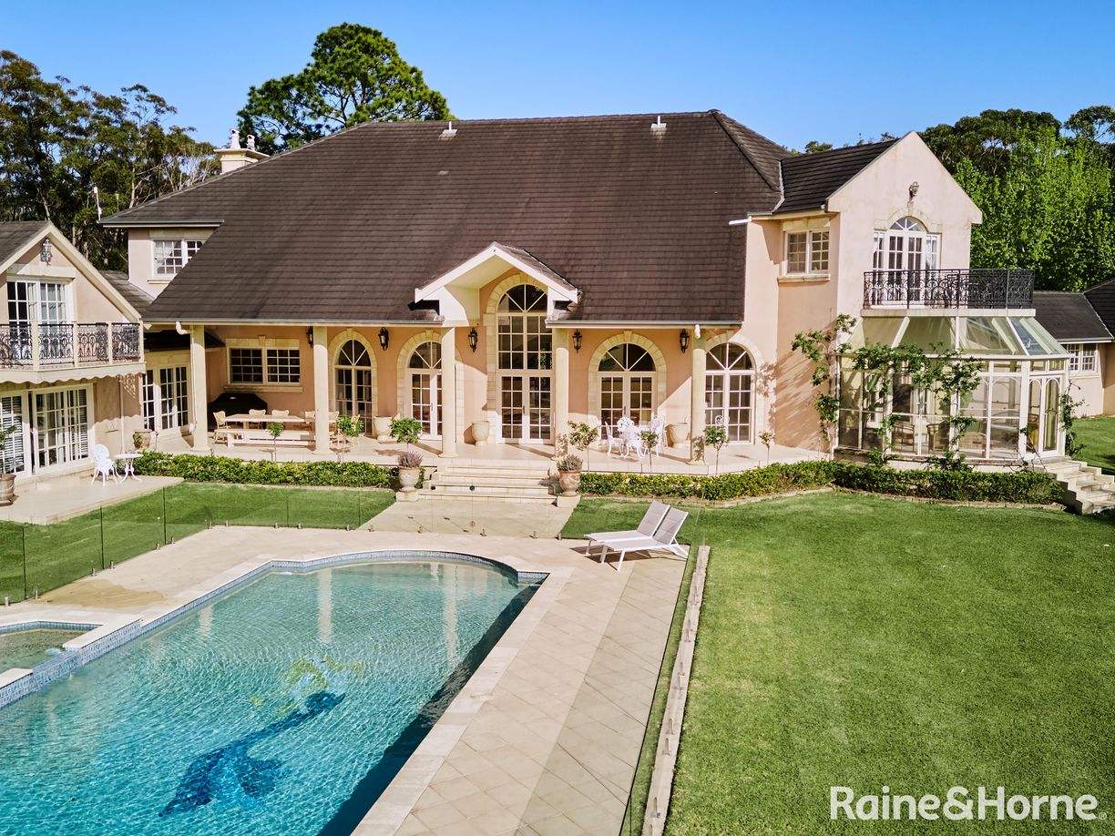 F279A Princes Highway 'Chateau Morrow' — photo 4 of 30