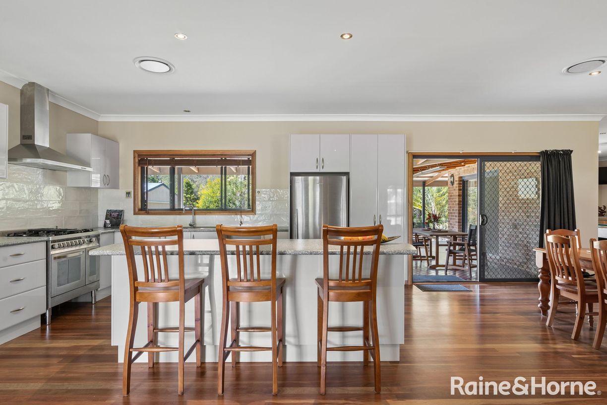 4 Thorne Street — photo 3 of 30