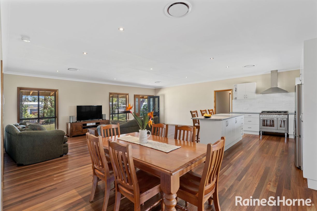 4 Thorne Street — photo 7 of 30