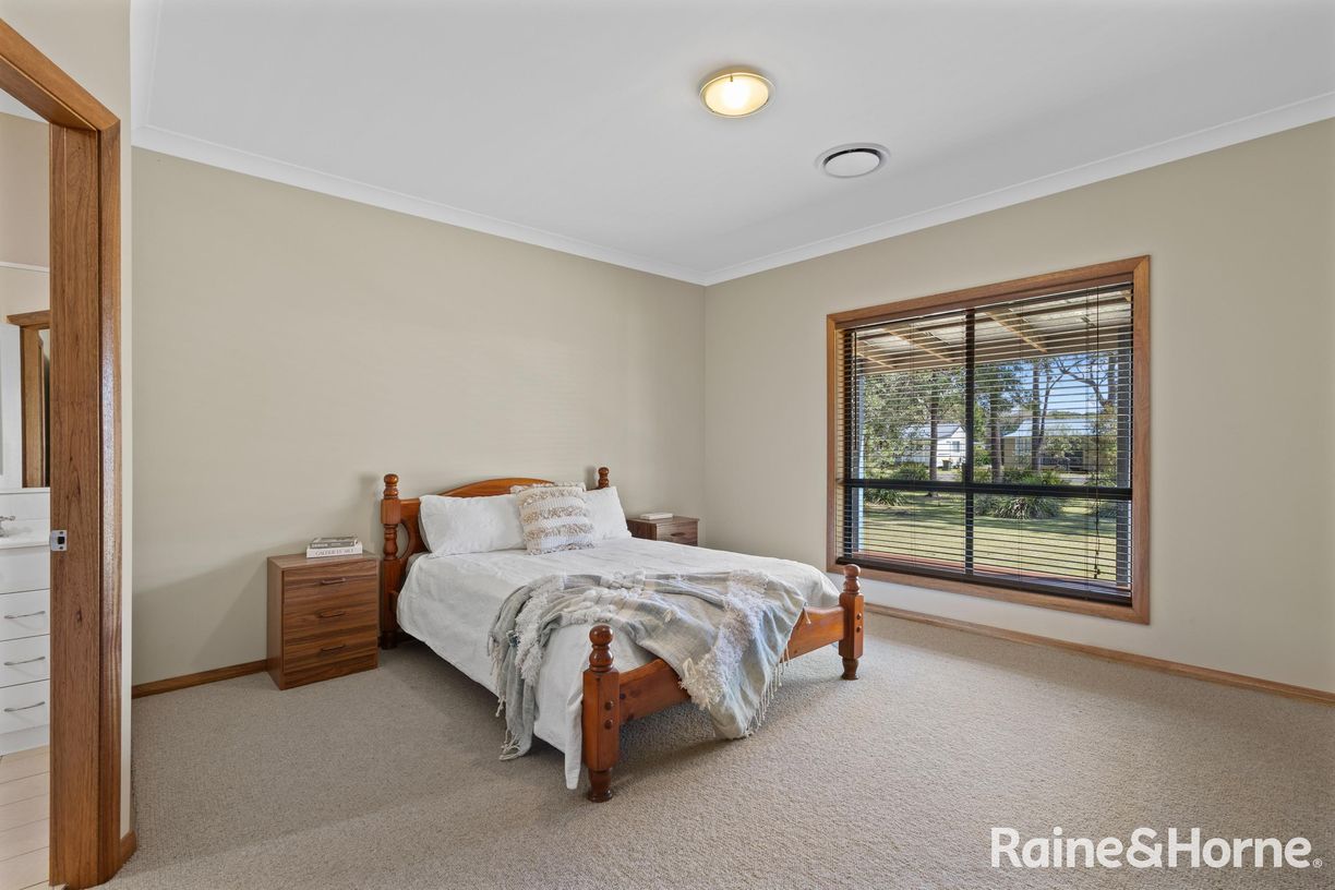4 Thorne Street — photo 11 of 30