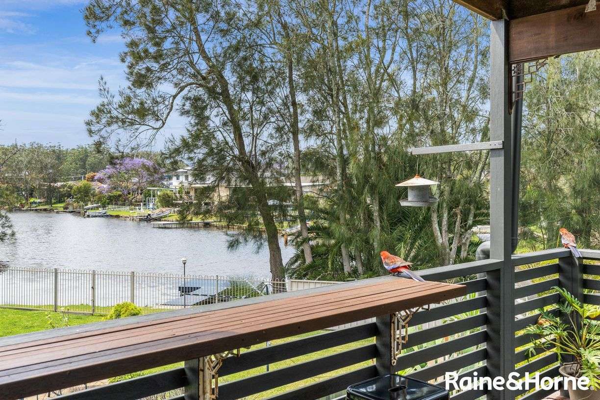 12 Garrad Way — photo 4 of 30