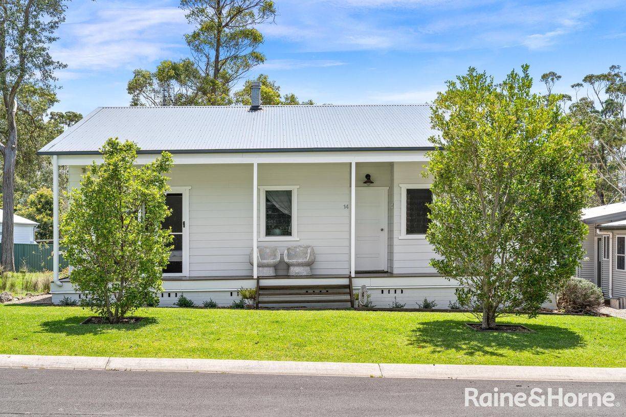 14 Belah Glen — photo from Raine & Horne Mollymook | Milton