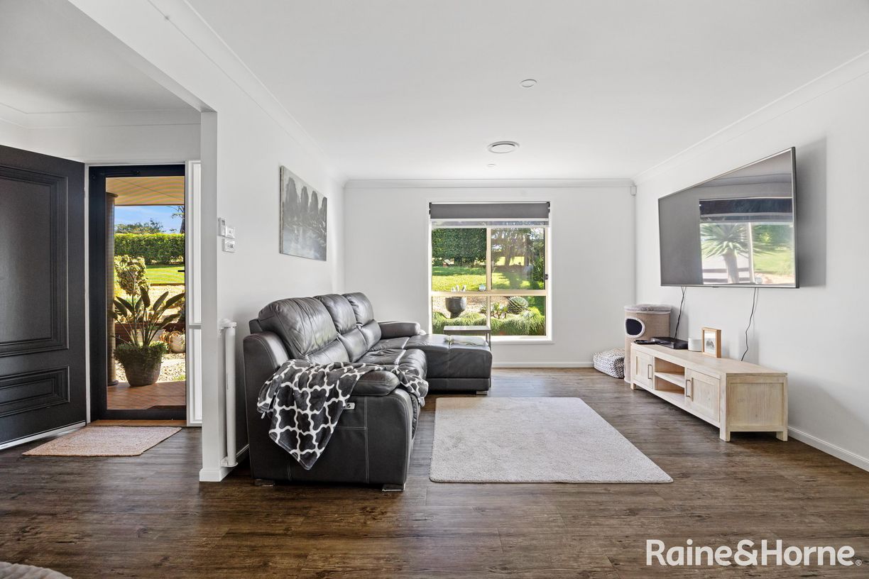 37 Tallow Wood Road — photo 10 of 30