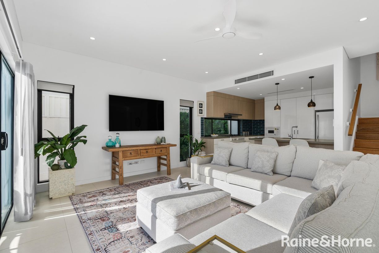 4/42 Nurrawallee Street — photo 9 of 29