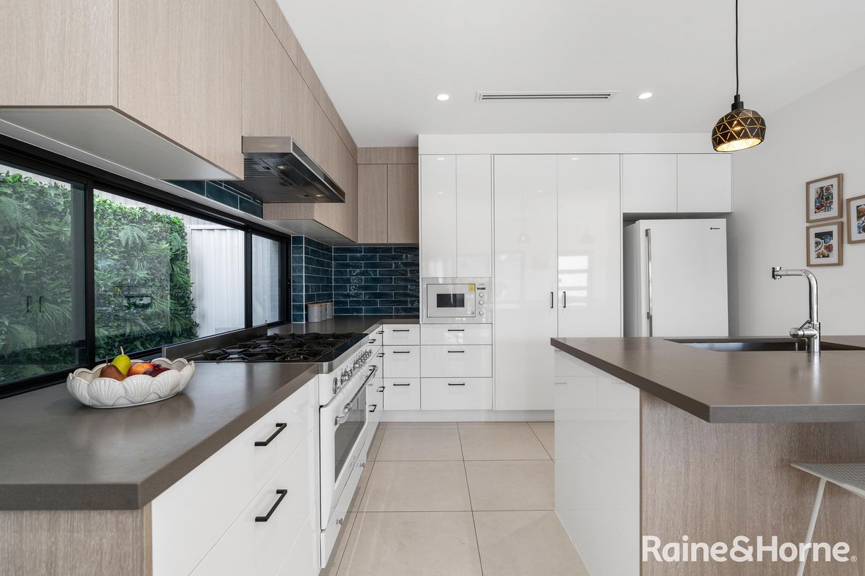 4/42 Nurrawallee Street — photo 7 of 29