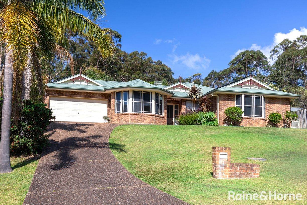 13 Callemondah Close — photo 2 of 16
