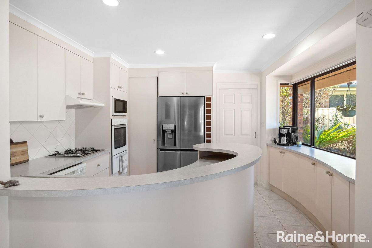28 Jubilee Avenue — photo 7 of 25
