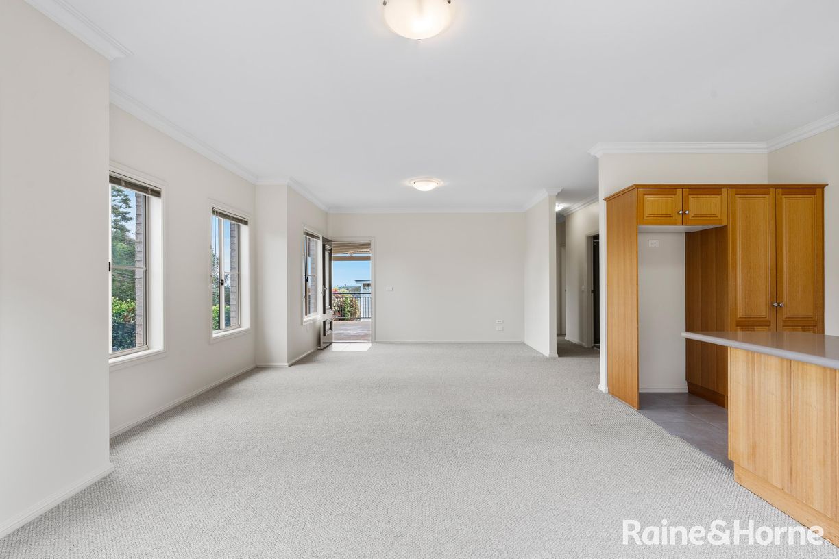 1/10 Thomas Street — photo 8 of 30