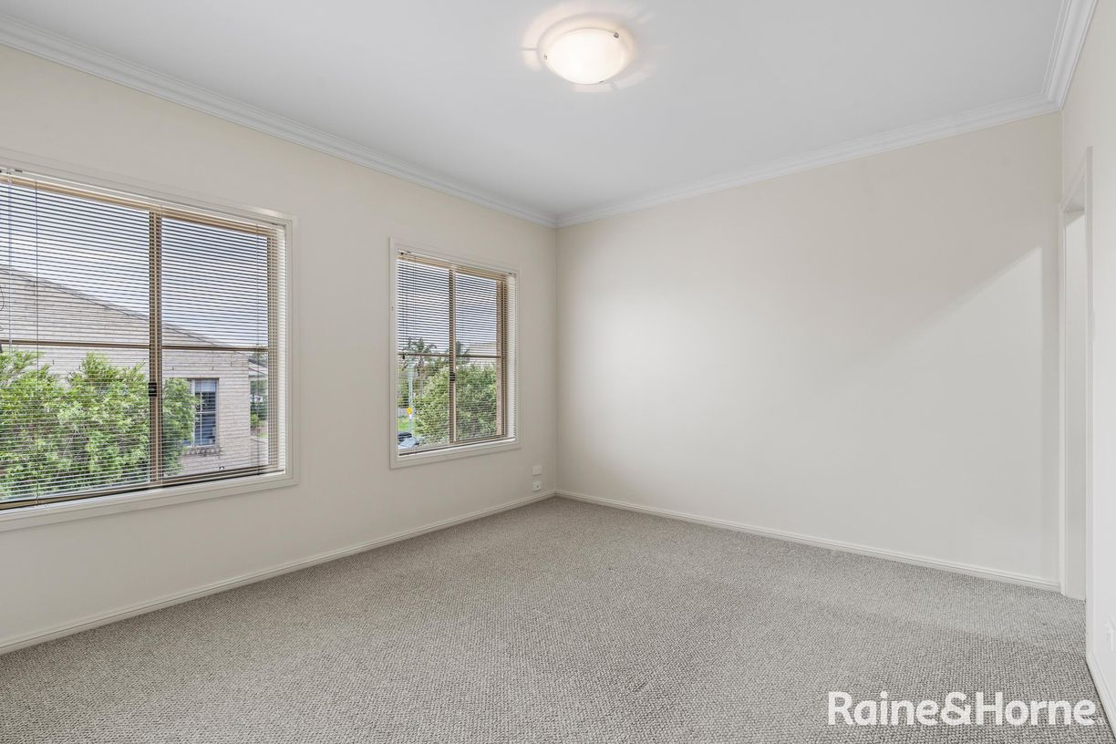 1/10 Thomas Street — photo 9 of 30