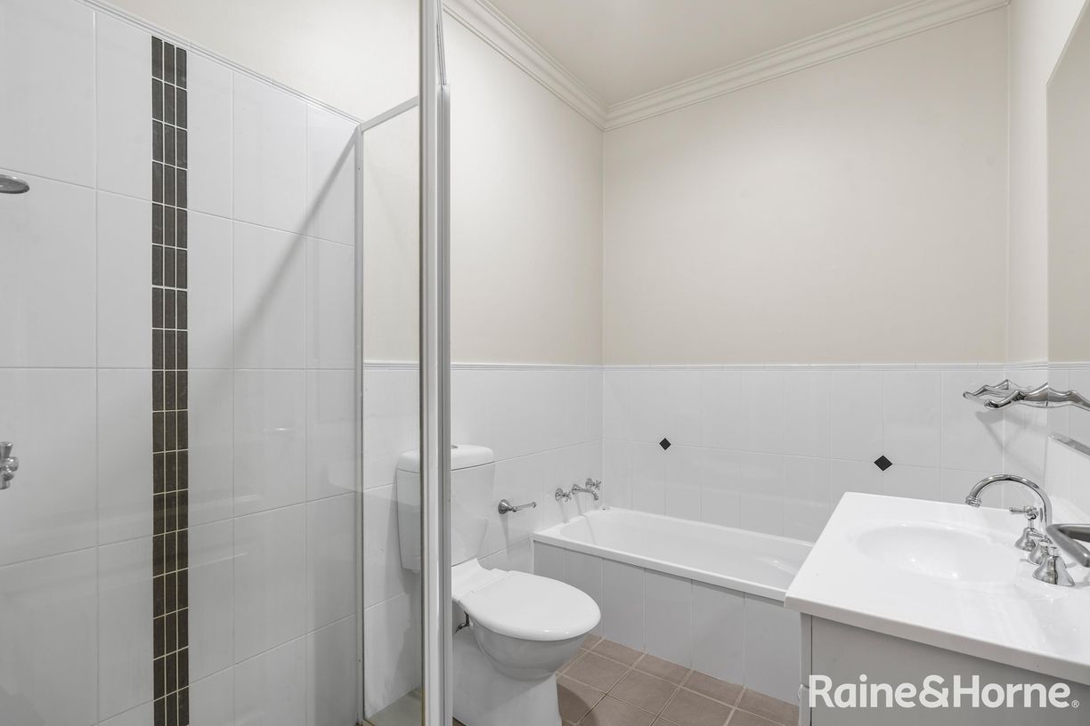 1/10 Thomas Street — photo 13 of 30
