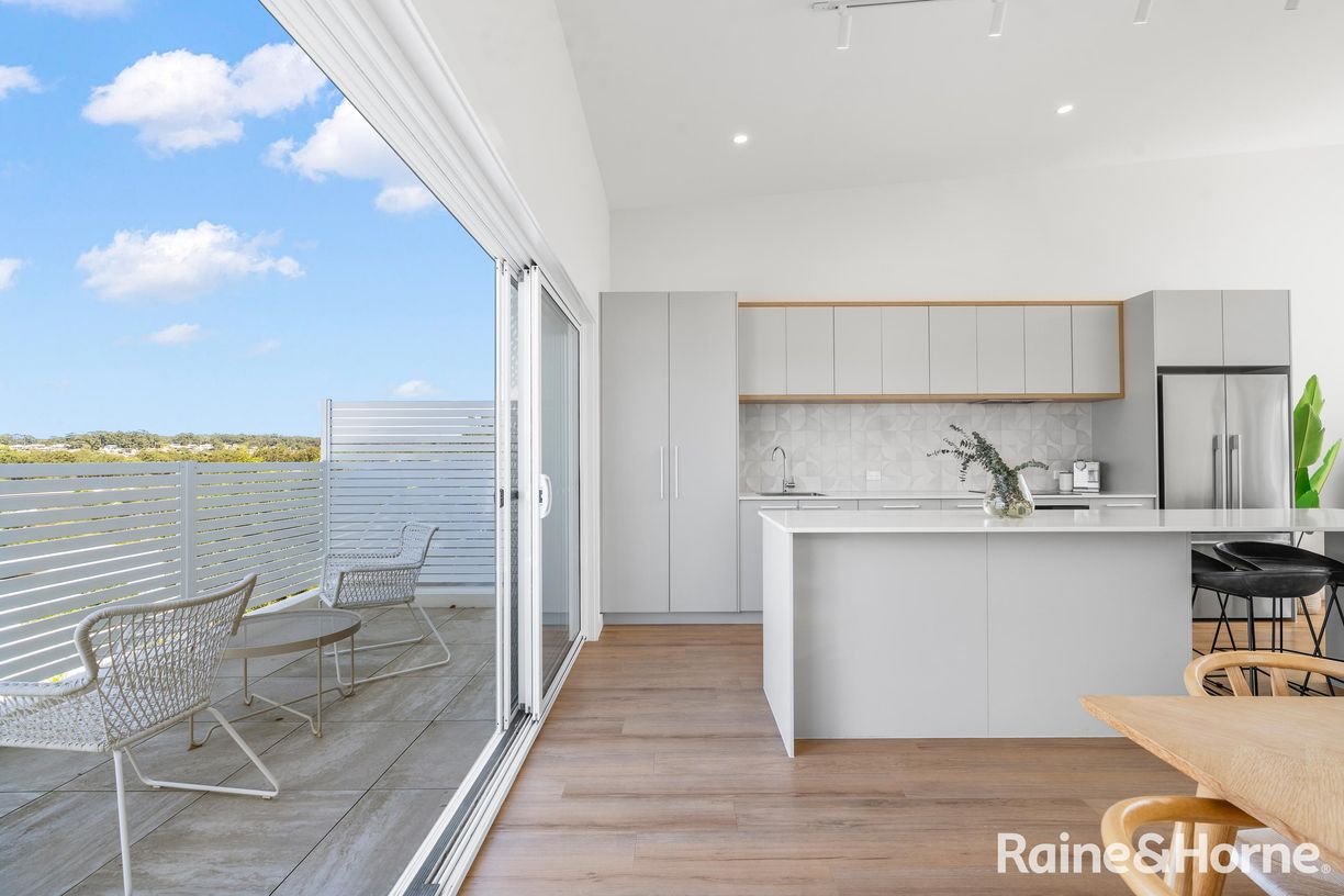 2/6 Dolphin Street — photo 10 of 26