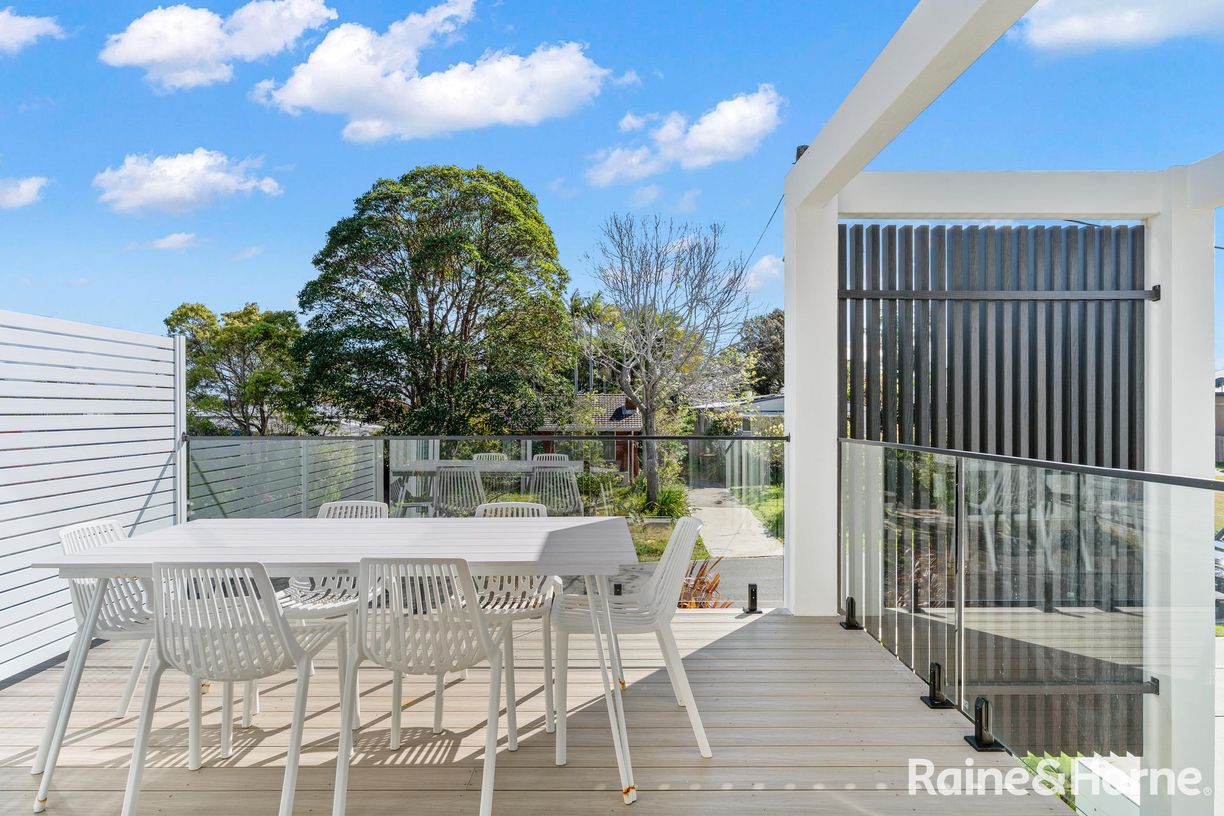2/6 Dolphin Street — photo 8 of 26