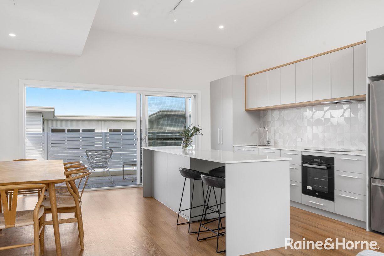 2/6 Dolphin Street — photo 18 of 26
