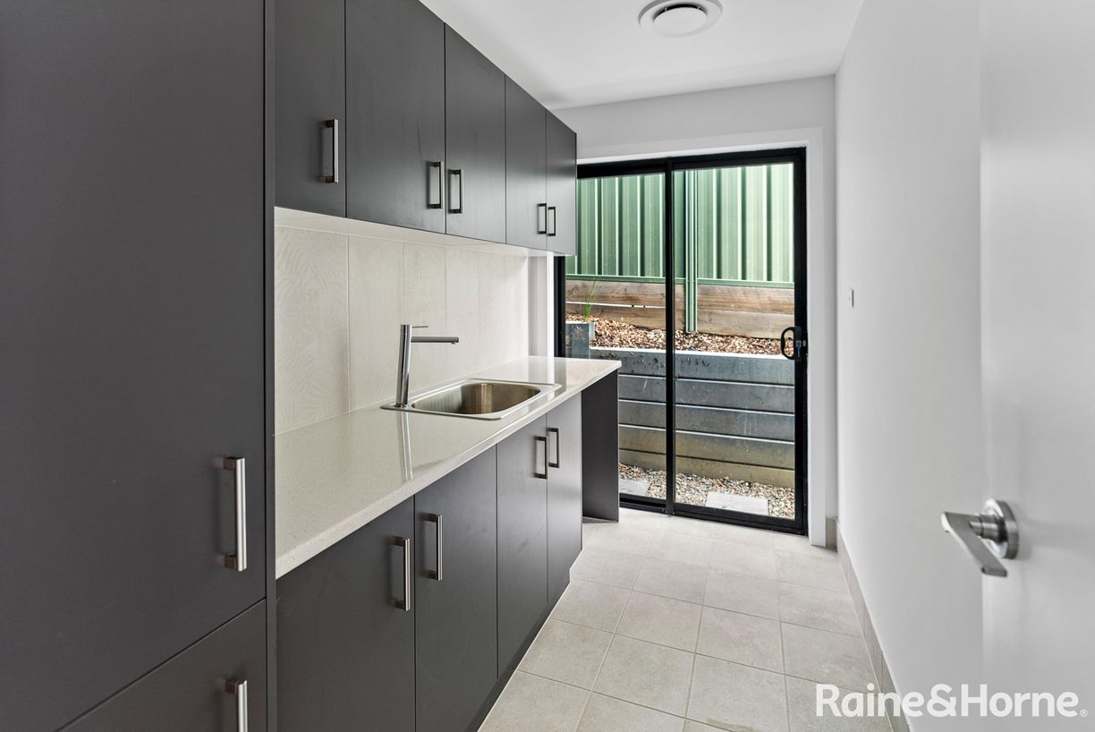 124A Seaspray Street — photo 14 of 15