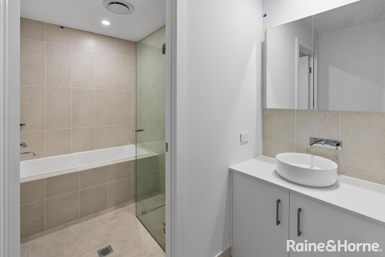 124A Seaspray Street — photo 8 of 15