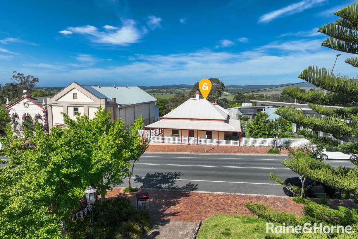 67 - 69 Princes Highway 'The Old Bakery' — photo from Raine & Horne Mollymook | Milton
