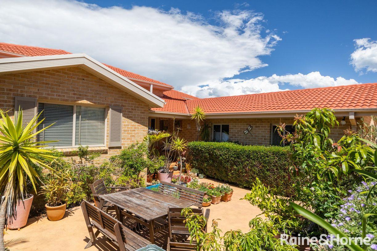 27 Seaview Street — photo 24 of 30