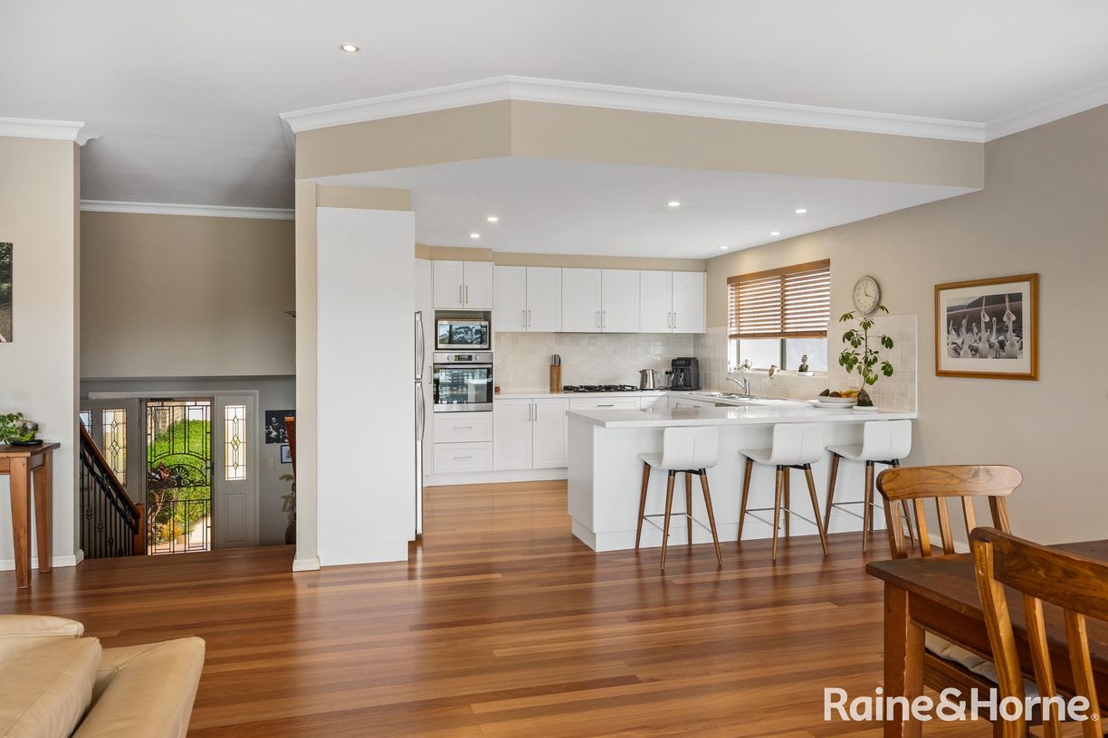 27 Seaview Street — photo 6 of 30