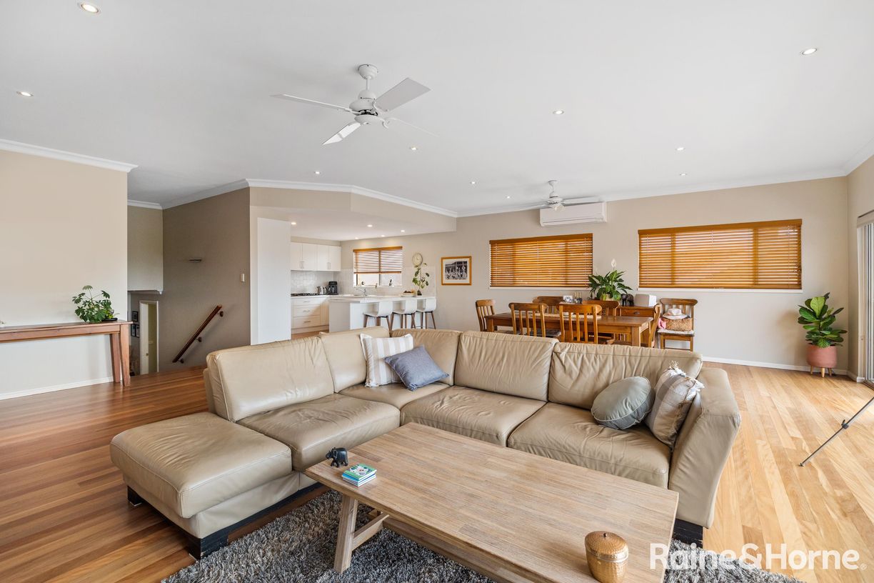 27 Seaview Street — photo 12 of 30