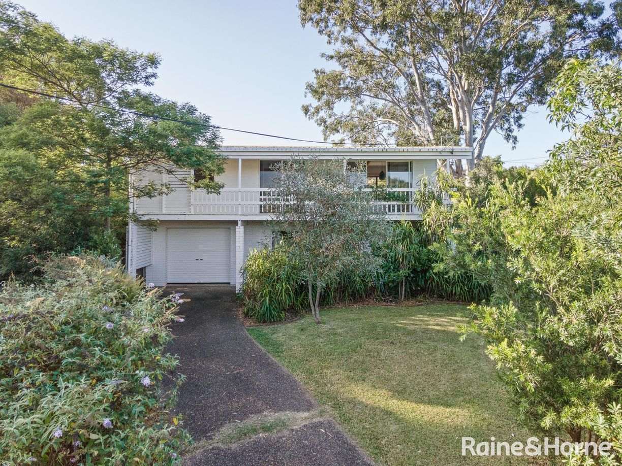 3 Faust Close — photo from Raine & Horne Mollymook | Milton