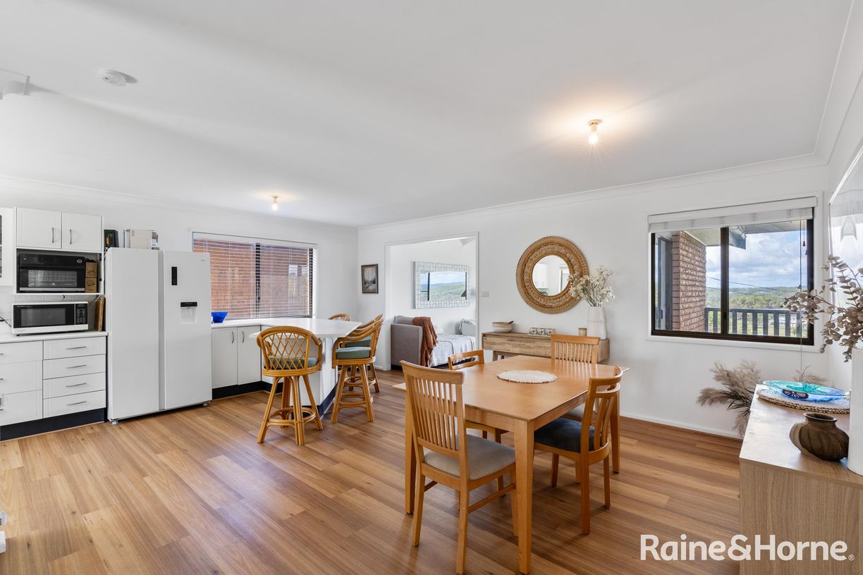 45 Canberra Crescent — photo 6 of 30