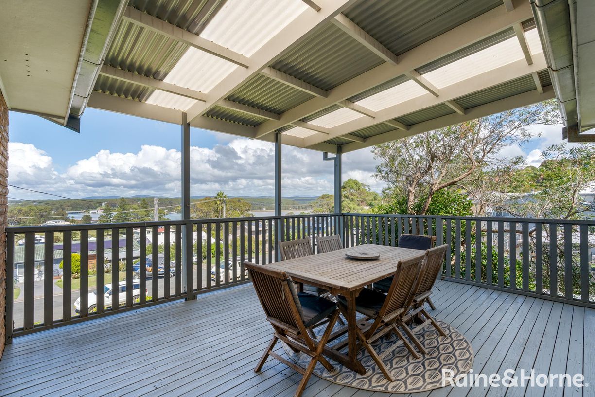45 Canberra Crescent — photo 12 of 30
