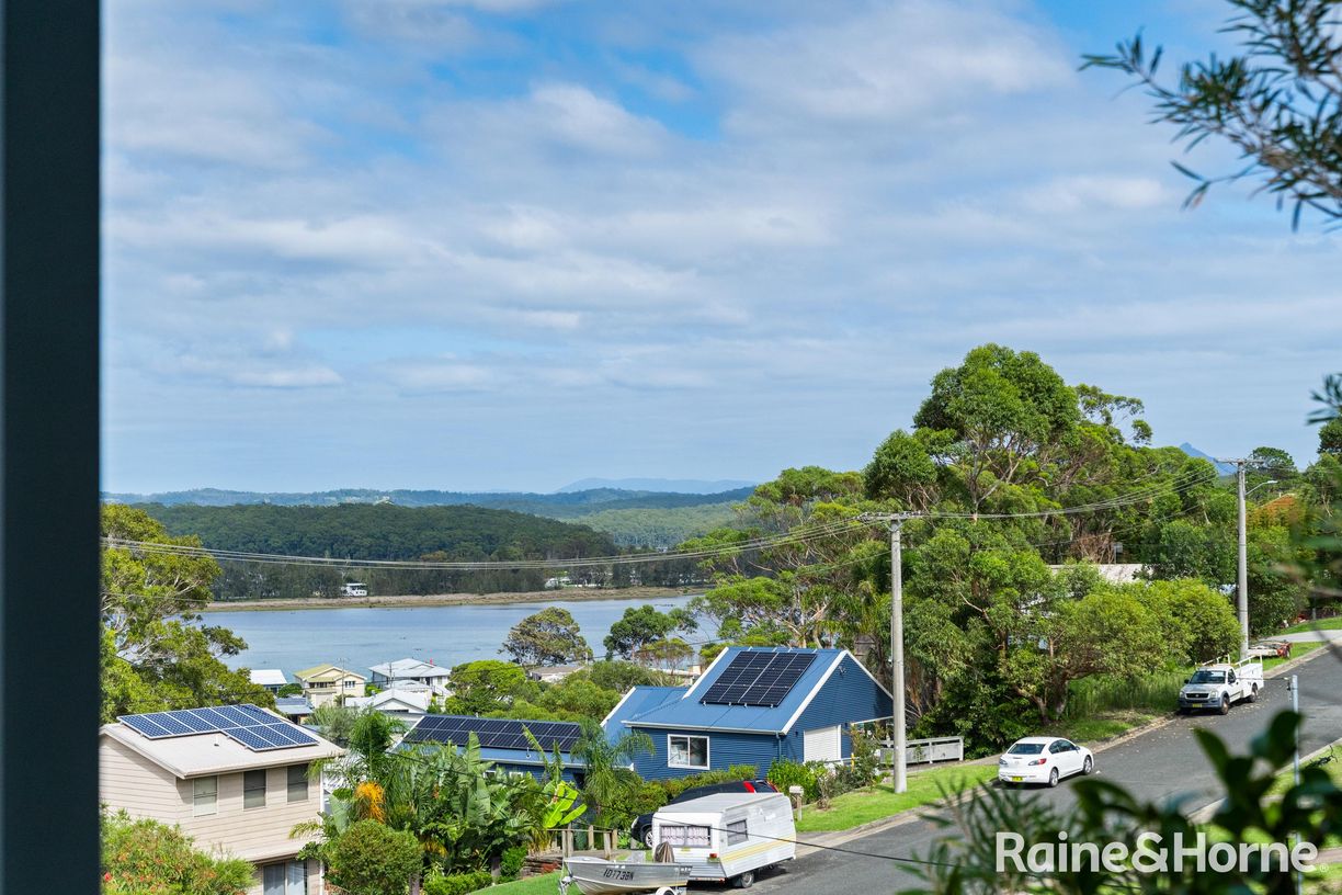 45 Canberra Crescent — photo 17 of 30