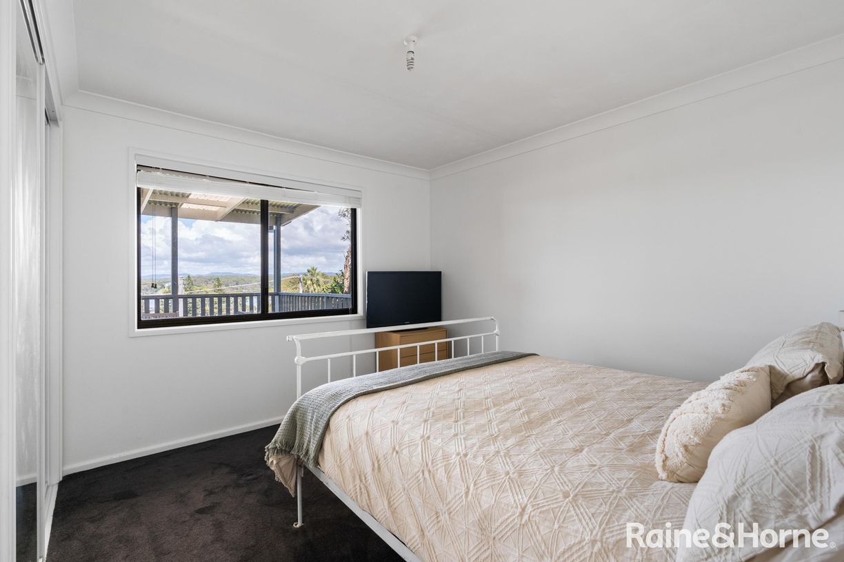 45 Canberra Crescent — photo 18 of 30