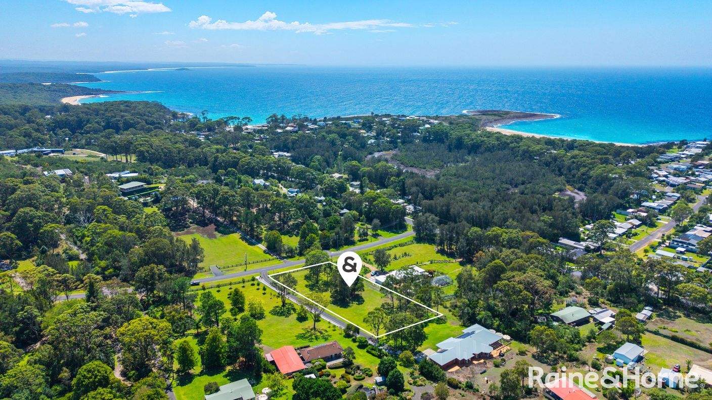 1/14 Weemala Crescent — photo from Raine & Horne Mollymook | Milton
